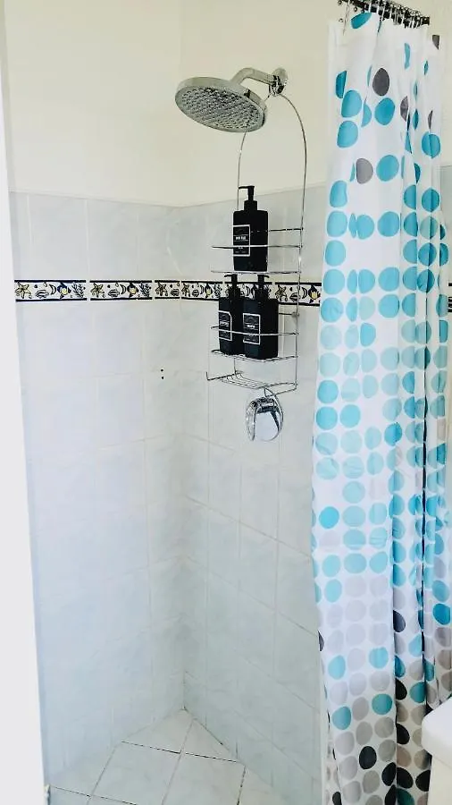 Apartment Sugalove Villa 30 Flamboyant Ave Saint James